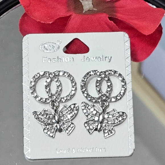 🎈3/$30 NEW Butterfly Rhinestone Silver Post Earrings - Picture 6 of 7